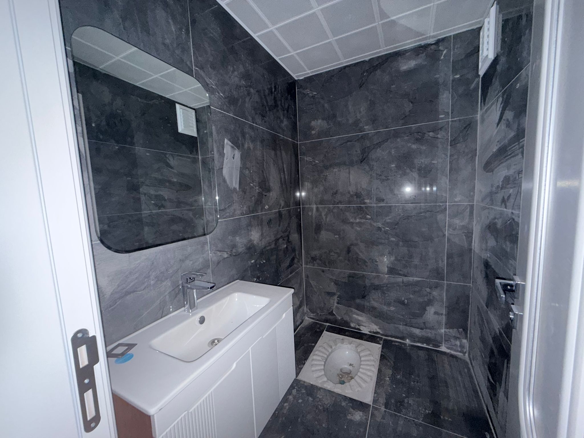 YILDIZKENT'TE YENİ BULVAR ÜZERİNDE SATILIK DAİRE